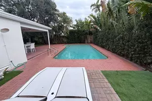 800 SE 11th Ct, Fort Lauderdale, FL 33316 - Photo 19