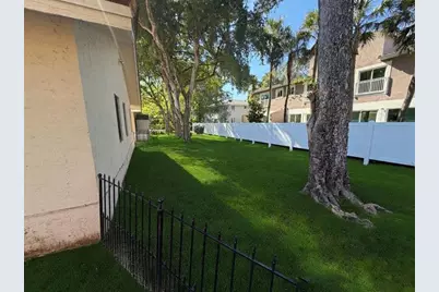 1512 NW 93rd Ter, Coral Springs, FL 33071 - Photo 39