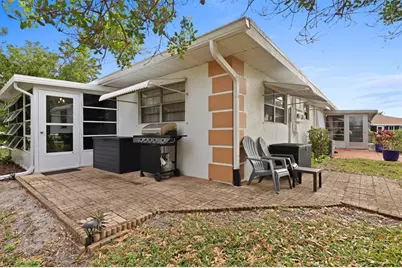 943  Savannas Point Dr, Unit #D, Fort Pierce, FL 34982 - Photo 33