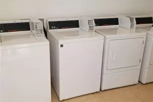 236 NE 28th St, Miami, FL 33137 - Photo 7