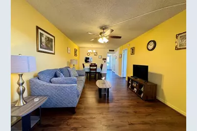 3070  Holiday Springs Blvd, Unit #203, Margate, FL 33063 - Photo 3