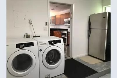 101 SE 15th Ave, Unit #E, Fort Lauderdale, FL 33301 - Photo 15