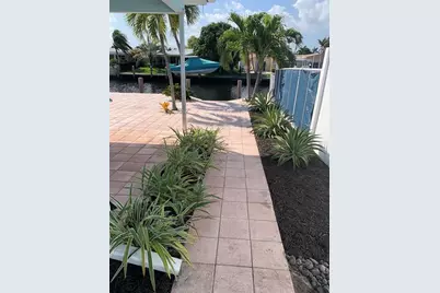 381 SE 16th Ave, Pompano Beach, FL 33060 - Photo 25