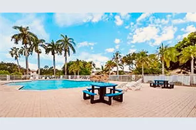 19431 SW 2nd St, Pembroke Pines, FL 33029 - Photo 27