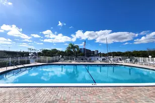 105 NE 19th Ave, Deerfield Beach, FL 33441 - Photo 17