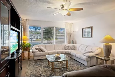 481 NW 45th Ter, Plantation, FL 33317 - Photo 11