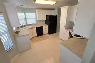 3784 Sapodilla Ct, Port Saint Lucie, FL 34952 - Photo 5