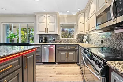 1617  Poinsettia Dr, Fort Lauderdale, FL 33305 - Photo 9