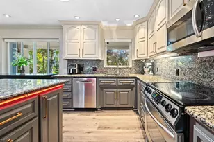 1617 Poinsettia Dr, Fort Lauderdale, FL 33305 - Photo 9