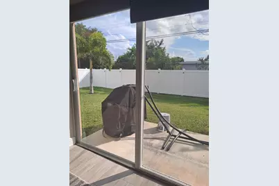 1635 W 15th Street, Riviera Beach, FL 33404 - Photo 25