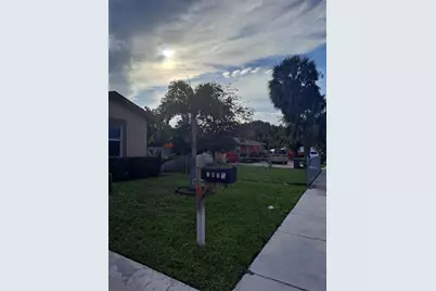 1635 W 15th Street, Riviera Beach, FL 33404 - Photo 21