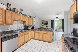 1258 SW Cynthia St, Port Saint Lucie, FL 34983 - Photo 11