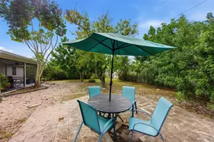 1258 SW Cynthia St, Port Saint Lucie, FL 34983 - Photo 33