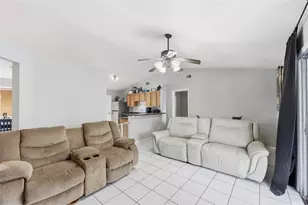 1258 SW Cynthia St, Port Saint Lucie, FL 34983 - Photo 17