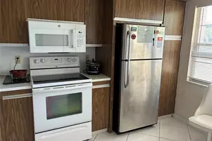 2304 Lucaya Ln, Coconut Creek, FL 33066 - Photo 5