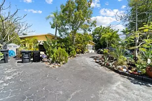 5660 NE 17th Terrace, Fort Lauderdale, FL 33334 - Photo 11