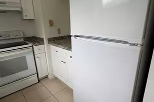 910 Wagner Pl, Fort Pierce, FL 34982 - Photo 5