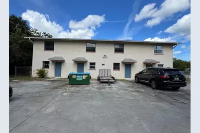 910  Wagner Pl, Unit #3, Fort Pierce, FL 34982 - Photo 1
