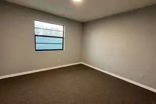 910 Wagner Pl, Fort Pierce, FL 34982 - Photo 9