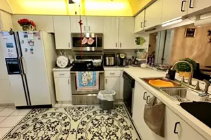 10382 NW 24th Pl, Sunrise, FL 33322 - Photo 5