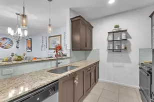 5824 Monterra Club Dr, Lake Worth, FL 33463 - Photo 19