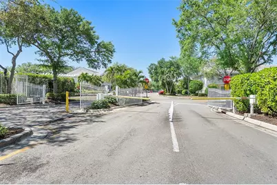 9816 NW 56th Pl, Coral Springs, FL 33076 - Photo 23