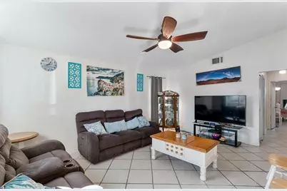 1001 SW 133rd Ter, Davie, FL 33325 - Photo 3