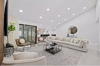 136  Greens Rd, Hollywood, FL 33021 - Photo 9