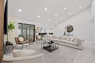 136 Greens Rd, Hollywood, FL 33021 - Photo 9