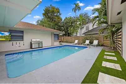 136  Greens Rd, Hollywood, FL 33021 - Photo 23
