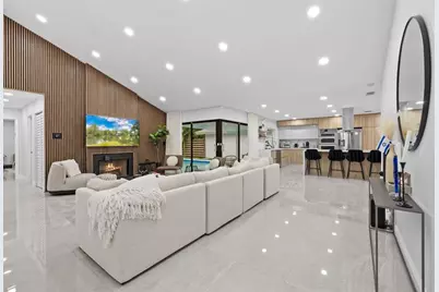 136  Greens Rd, Hollywood, FL 33021 - Photo 5