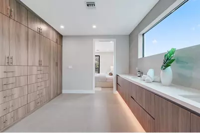 2015 NE 4th Ave, Wilton Manors, FL 33305 - Photo 45