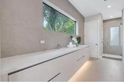 2015 NE 4th Ave, Wilton Manors, FL 33305 - Photo 13