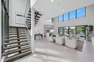 2015 NE 4th Ave, Wilton Manors, FL 33305 - Photo 3