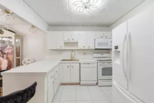 7950 NW 5th Ct, Margate, FL 33063 - Photo 5