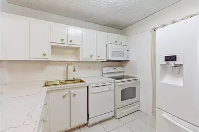 7950 NW 5th Ct, Unit #101, Margate, FL 33063 - Photo 7