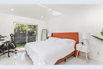 518  Woodgate Circle, Unit #E, Sunrise, FL 33326 - Photo 11