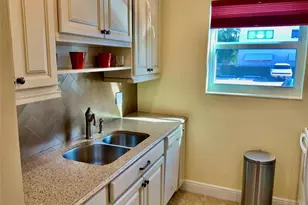 700 Bayshore Dr, Fort Lauderdale, FL 33304 - Photo 13