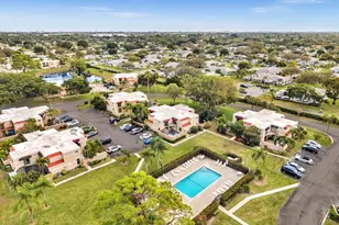 3975 Village Dr, Delray Beach, FL 33445 - Photo 35