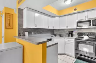 3975 Village Dr, Delray Beach, FL 33445 - Photo 9