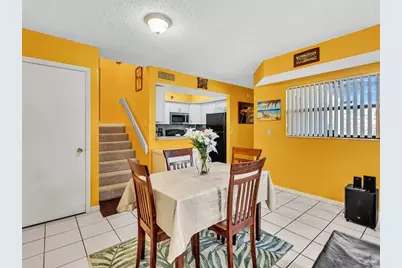 3975  Village Dr, Unit #B, Delray Beach, FL 33445 - Photo 15