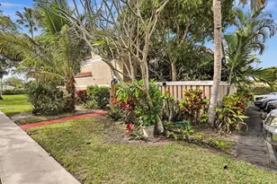 3975 Village Dr, Delray Beach, FL 33445 - Photo 3