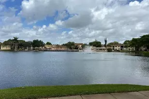 100 Berkley Rd, Hollywood, FL 33024 - Photo 17