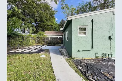1230 NE 2nd, Fort Lauderdale, FL 33304 - Photo 3