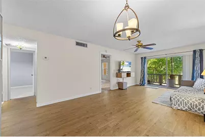 8400  Lagos De Campo Blvd, Unit #209, Tamarac, FL 33321 - Photo 11