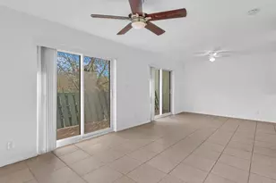 8911 NW 28th Dr, Coral Springs, FL 33065 - Photo 5