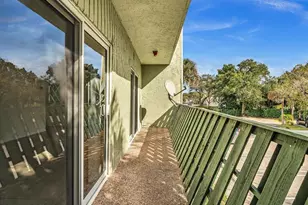 8911 NW 28th Dr, Coral Springs, FL 33065 - Photo 13