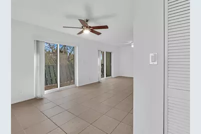 8911 NW 28th Dr, Unit #E, Coral Springs, FL 33065 - Photo 3