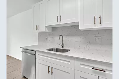 8911 NW 28th Dr, Unit #E, Coral Springs, FL 33065 - Photo 23