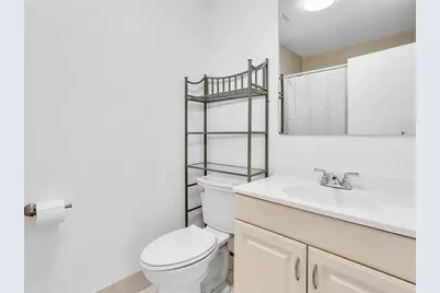 8911 NW 28th Dr, Unit #E, Coral Springs, FL 33065 - Photo 29